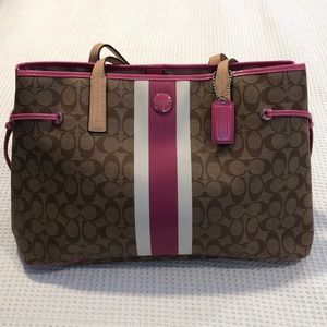 Beautiful Coach Leather Tote